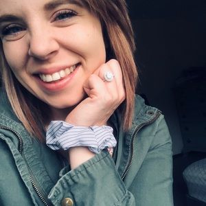 Meet your Posher, Brittney